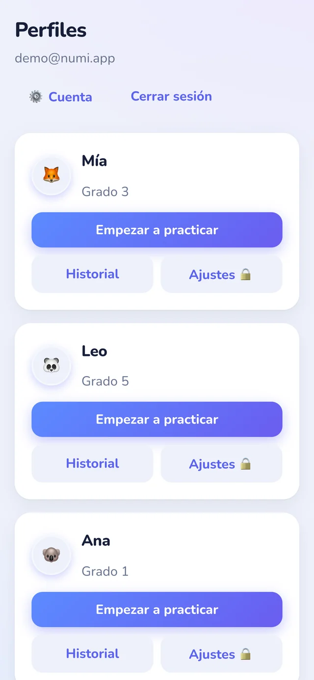 La pantalla de perfiles de Numi123 con Mía, Leo y Ana, cada uno con su botón de empezar a practicar.